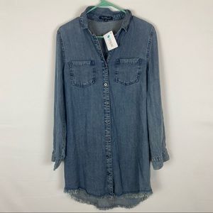 Velvet Heart Long sleeve chambray Button Up Dress